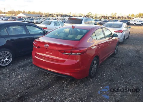 2018 Hyundai Elantra Value Edition z USA, uszkodzony, nr VIN 5NPD84LF2JH395868